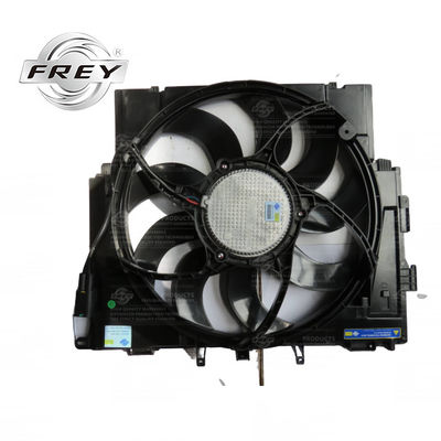 बीएमडब्ल्यू F10 F11 F18 525I के लिए 600W प्रैक्टिकल रेडिएटर फैन इंजन कूलिंग पार्ट्स 17418642161